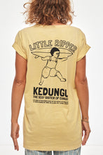 Load image into Gallery viewer, T-Shirt Board Carrying Baby
